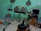 BATERIA ELETRICA STAFF DRUM COM MODULO ALESIS D4